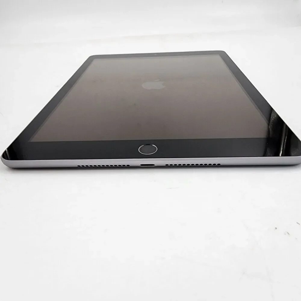 Apple - 9.7-Inch iPad 6th Gen with Wi-Fi - 128GB - Space Gray - Picture 8 of 14